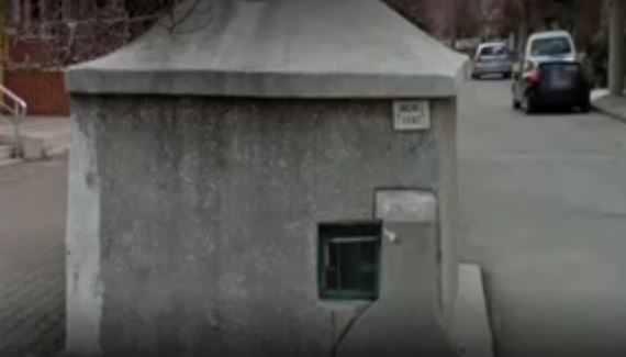 Uzun yıllardır Isparta'nın Sermet Mahallesinde bulunan İncirli Dede Türbesi dün