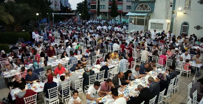 AK Parti Isparta Teşkilatı, bu yıl Ramazan ayında farklı bir