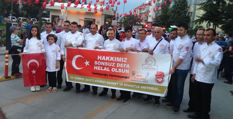 Isparta Aşçılar ve Pastacılar Derneği Başkanı Alim Çimenkaya ve yönetimi,