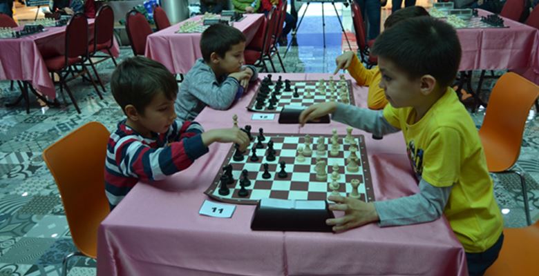 15 -16 Temmuz tarihinde Iyaş BULVAR AVM’de satranç oyununun önemini