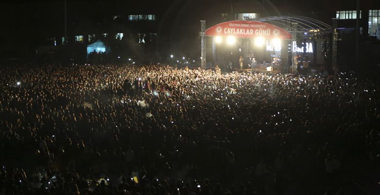 Süleyman Demirel Üniversitesi “Çaylaklar Günü”nün ilk gününde renkli görüntülere sahne