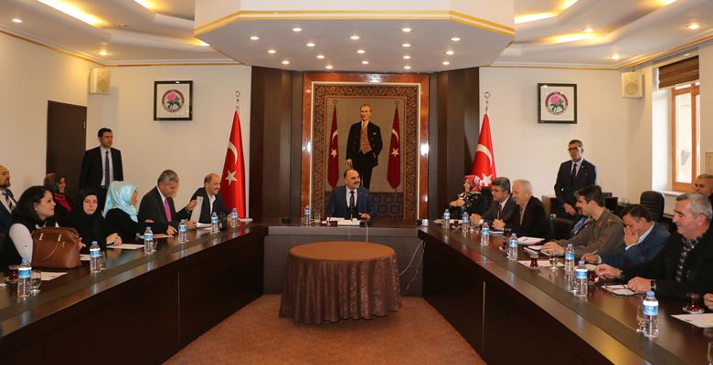 Kasım ayı merkez mahalle ve köy muhtarları toplantısı Isparta Valisi