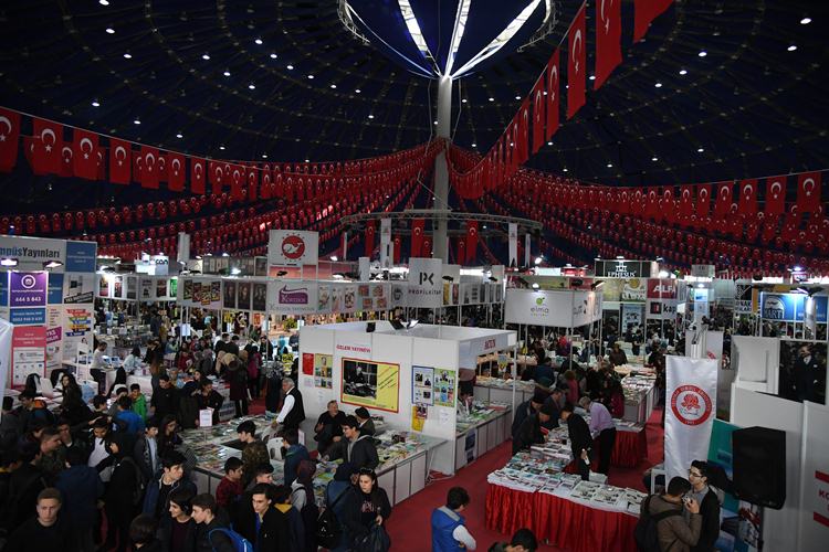 Isparta Belediyesi tarafından bu yıl 4’üncüsü düzenlenen Kitap Fuarı, 28