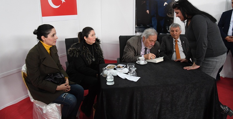 Isparta Belediyesi tarafından düzenlenen 2. Kitap Fuarı Gökkubbe Fuar ve