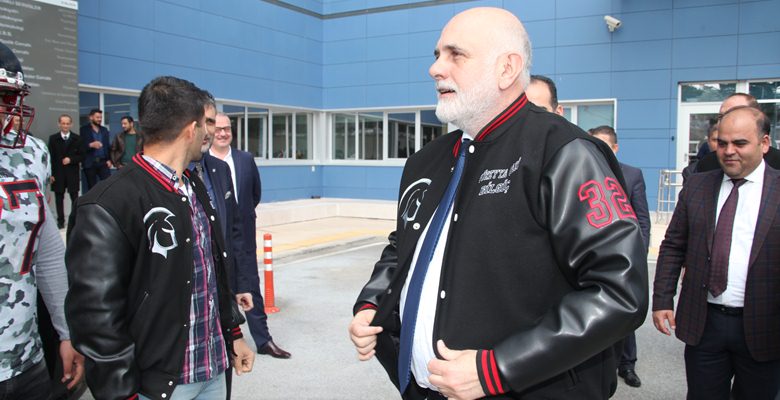 Süleyman Demirel Üniversitesi öğrencilerini her konuda cesaretlendiren ve her anlamda