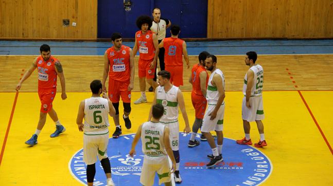 Türkiye Erkekler Bölgesel Basketbol Liginde ilk maçında kendi sahasında Tarsus