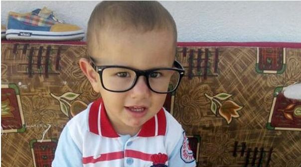 Babasının kullandığı çapa makinasının altında kalan çocuk hayatını kaybetti. Isparta'nın