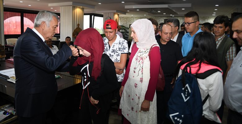 Isparta Belediye Başkanı Yüksek Mimar Yusuf Ziya Günaydın, Ispartalıların bayramını