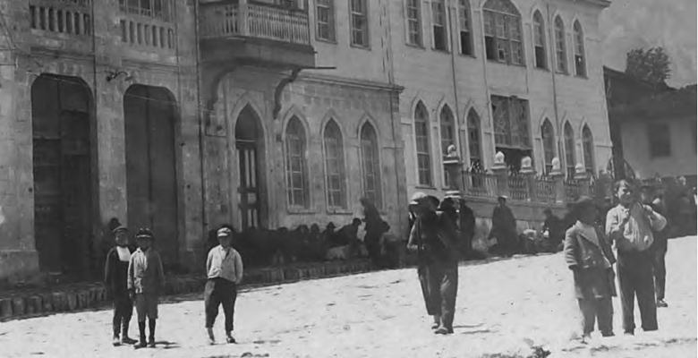 Yaşadığımız yerle ilgili tarihi bilgiler hep ilgi çekici olmuştur. Size