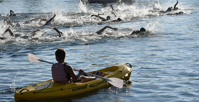 467 sporcu Eğirdir Triatlonu'nda ter dökecek.