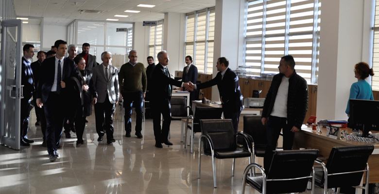 Vali Ömer Seymenoğlu ve Isparta’da faaliyet gösteren sanayi kuruluşları, yatırımcılar