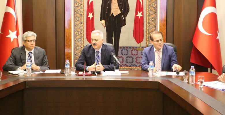 Vali Ömer Seymenoğlu başkanlığında İl Ekonomi Toplantısı düzenlendi. Toplantıya Isparta’da