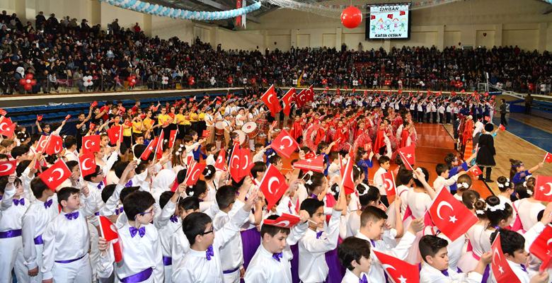 99 yıldır coşkuyla kutlanan 23 Nisan Ulusal Egemenlik ve Çocuk