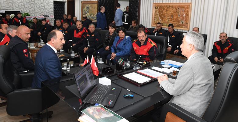 Isparta Belediye Başkanı Şükrü Başdeğirmen’e ‘hayırlı olsun’ ziyaretleri sürüyor. Bu