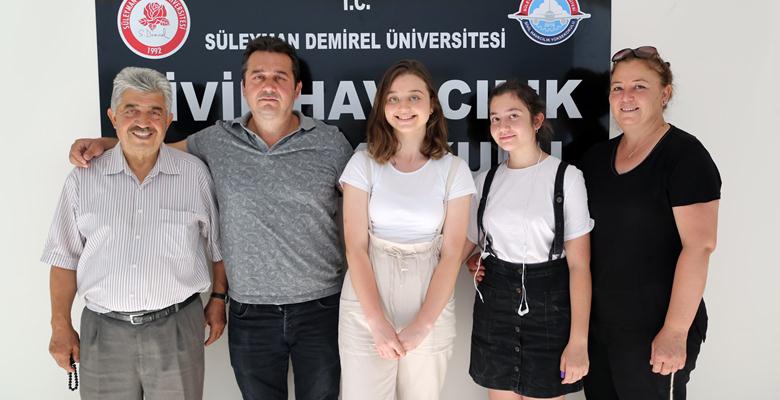 11 Temmuz 1992’de kurulan Süleyman Demirel Üniversitesinin 27’nci dönem öğrenci