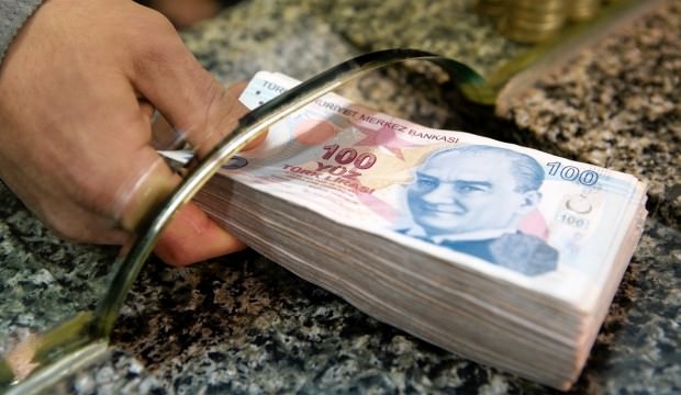 Türkiye Cumhuriyet Merkez Bankası’nın faizleri 19,75’ten 16,50’e indirmesinin ardından bankalarda