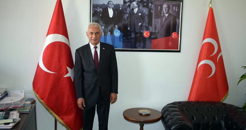 MHP İl Başkanı Nail Bayram, düzenlediği basın toplantısında Belediye yeni