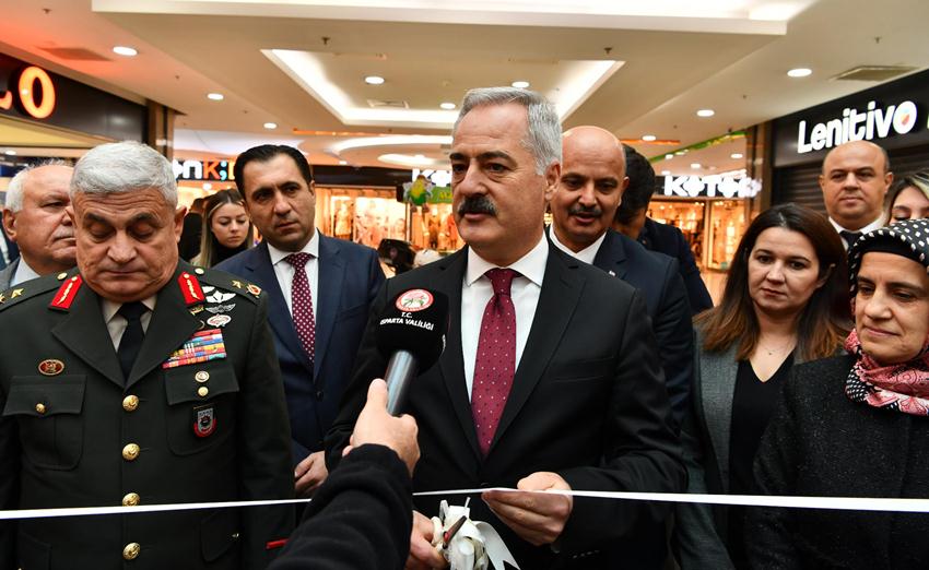 IYAŞ Alışveriş Merkezi’nde Kadına Karşı Şiddete Sıfır Tolerans sloganıyla anlamlı