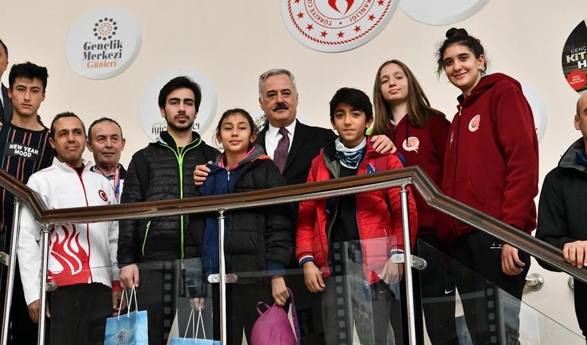 28 branşta spor faaliyetlerini sürdüren Gençlik ve Spor İl Müdürlüğü,