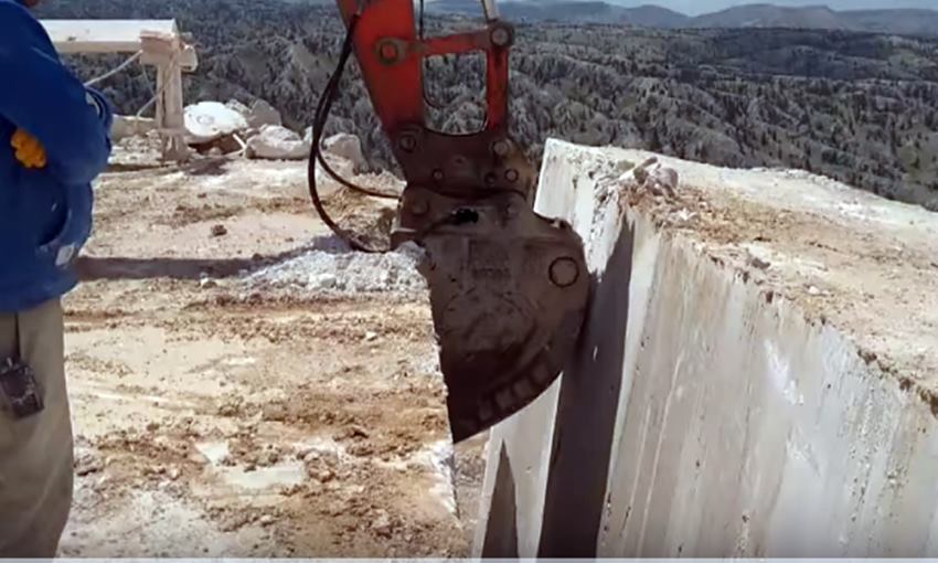 Isparta’nın Sütçüler İlçesindeki bir mermer ocağında feci bir ölüm yaşandı.