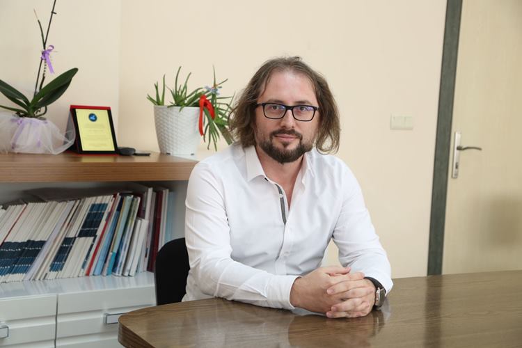 Süleyman Demirel Üniversitesi Doğal Ürünler Uygulama ve Araştırma Merkezi Şehit