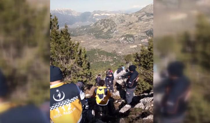 Isparta’nın Eğirdir ilçesine bağlı Akdoğan Köyünde odun toplamaya çıkan kişi