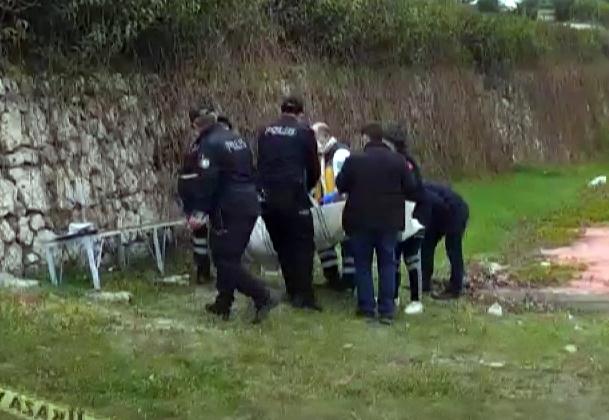 Isparta’nın Eğirdir İlçesinde emekli uzman çavuş olan H.K., göl kenarında