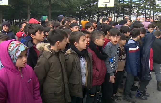 Zorunlu okul tatili, evlere kapanma ve virüs bulaşma endişesi… Geride