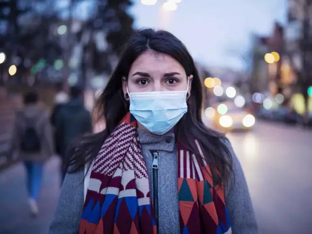 Isparta’da maskesiz sokağa çıkmak yasaklandı. Valilik tarafından yapılan açıklamada şunlar