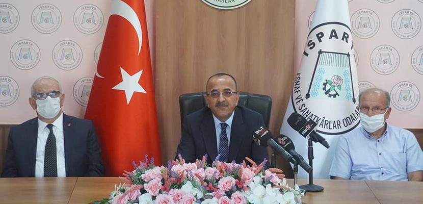 Esnaf Odaları Birliği Başkanı Ahmet Tural, oda başkanları ile birlikte