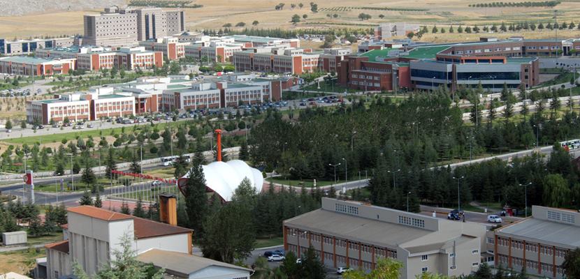 Isparta Süleyman Demirel Üniversitesi (SDÜ) Rektörü Prof. Dr. İlker Hüseyin