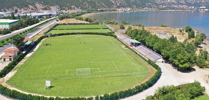 Yedi renkli gölü, adaları, tarihi medrese ve camileri, kasnak meşesi