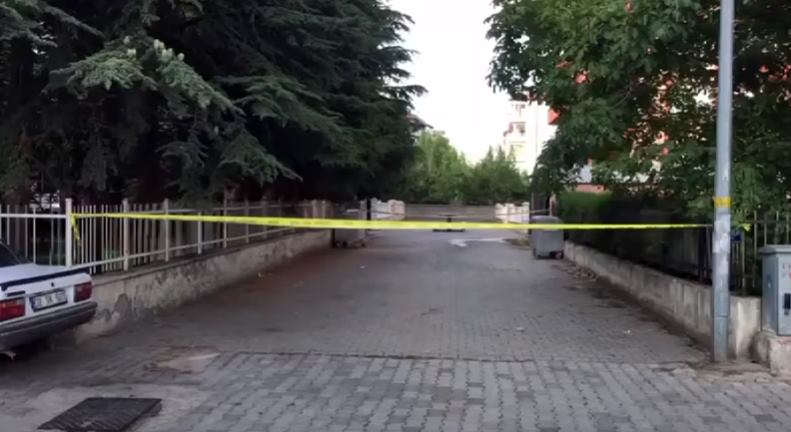 Isparta’nın Yalvaç ilçesine bağlı Çetince Köyünde karantina süresi uzatılırken, Şarkikaraağaç