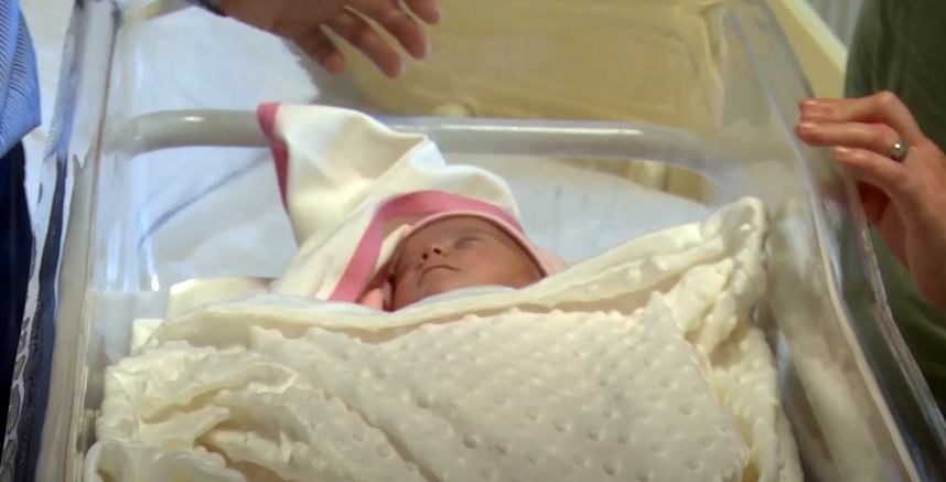 Kurnaz ailesinin ikiz bebekleri 24 haftalıkken 580 gram olarak dünyaya