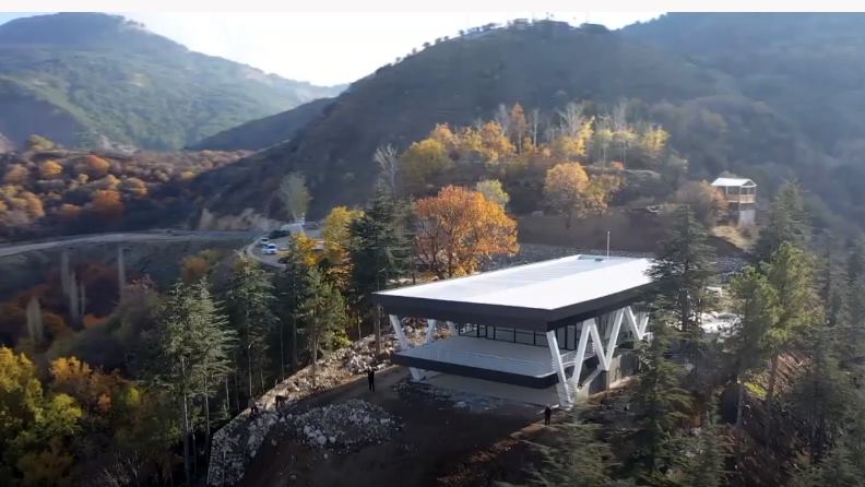 Isparta Belediyesi yıllardır atıl vaziyette kalan ve bakımsız bir hale