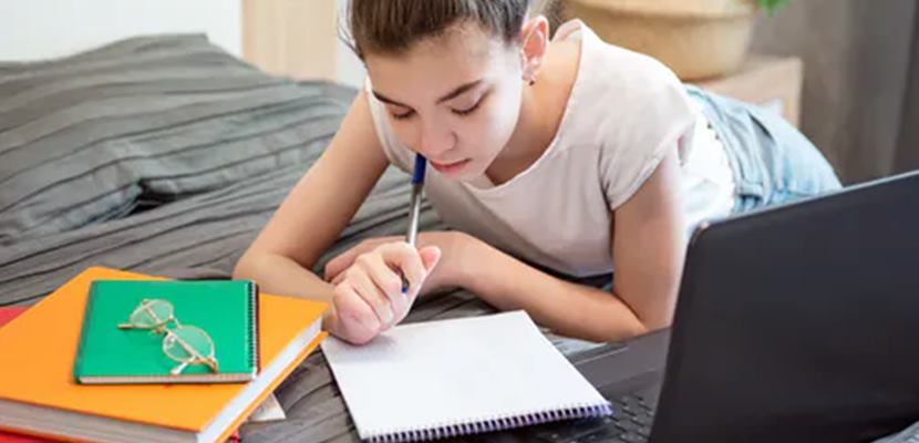 Güneş, dünya ve ay belli bir yörüngede sürekli akıp gitmektedir.