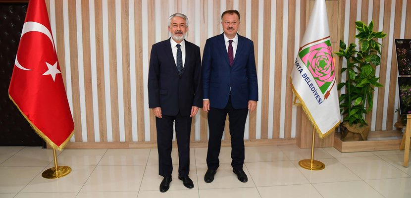 Isparta Belediye Başkanı Şükrü Başdeğirmen, seçim döneminde vaat ettiği 5