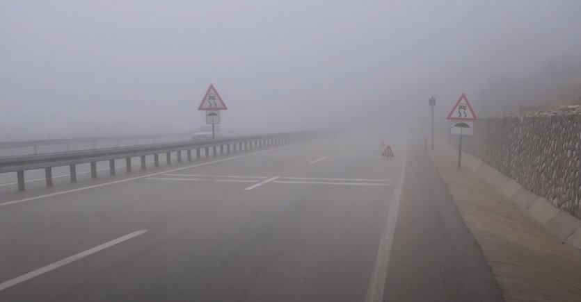 Eğirdir’de de bir trafik kazası meydana geldi. Miskinler Yokuşu’nda yoğun