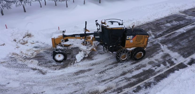 Hafta başından itibaren Isparta’yı etkisi altına alan yoğun kar yağışıyla
