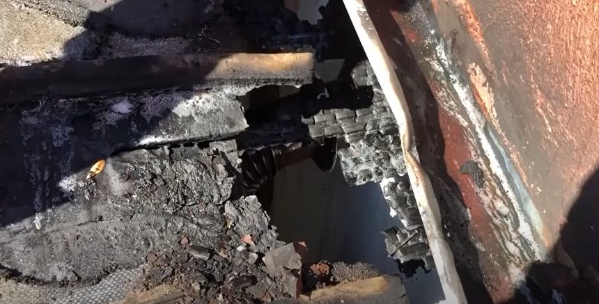 Günün sıcak gelişmesi Bağlar Mahallesi’nde yaşandı. 2712. Sokaktaki bir evde