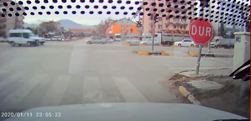 Günün sıcak gelişmesi ile bültenimize devam ediyoruz. Isparta’da tır ile