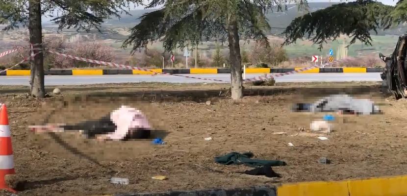 Isparta Keçiborlu yolu üzerindeki Baladız Kavşağı’nda iki aracın çarpışması sonucu