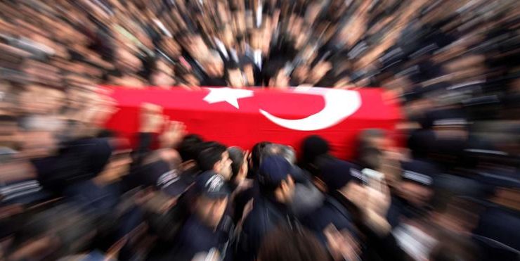 Milli Savunma Bakanlığı Bingöl’den kalkan askeri helikopterin kaza kırıma uğradığını,