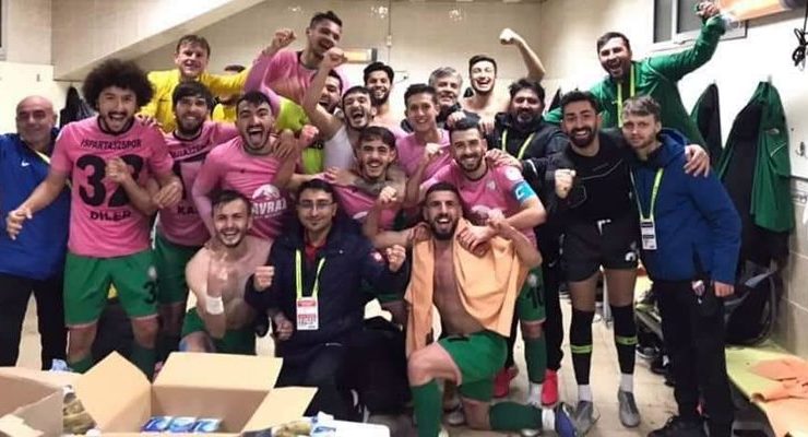 Isparta 32 Spor, 2. Lige Yükselme Play-Off Yarı final maçında