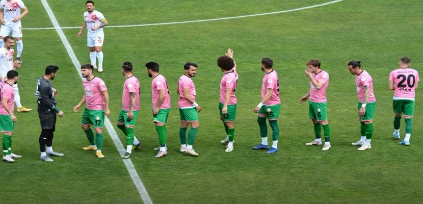 Türkiye Futbol Federasyonu 3’üncü Lig 3’ücü Grupta mücadele eden Ispartaspor,