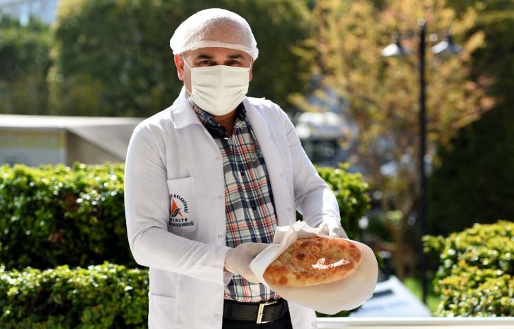 Muratpaşa Belediyesi, Ramazan ayında ilçenin fırınlarından satın alacağı pideleri ihtiyacı