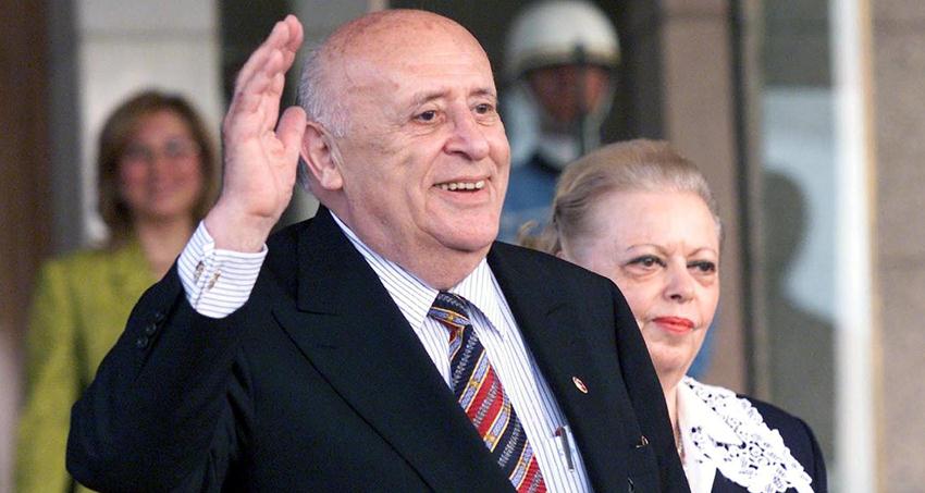 Türkiye’nin 9’uncu Cumhurbaşkanı Süleyman Demirel, ölümünün 6’ıncı yıldönümünde İslamköy Çalçatepe’de