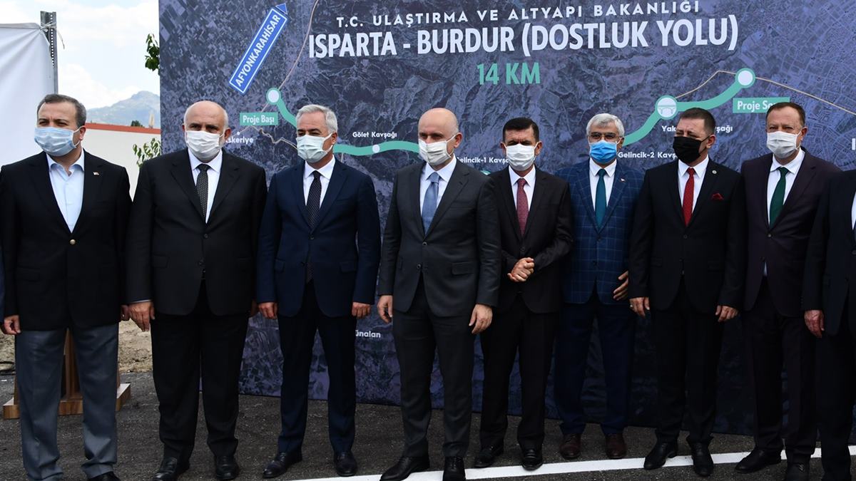 Bazı ziyaret ve incelemelerde bulunmak üzere Isparta’ya gelen Ulaştırma ve