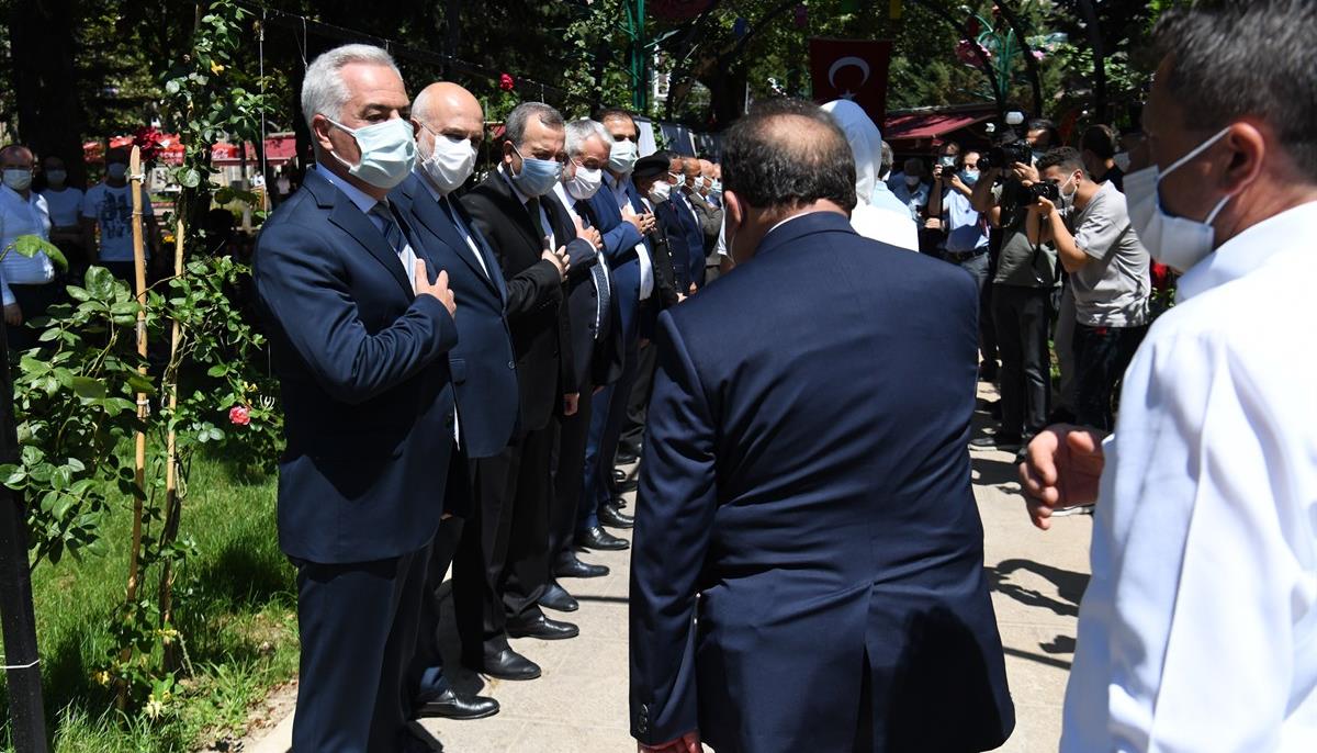 Isparta Valiliği koordinesinde Şehir Buluşması adı altında bu yıl Kurban