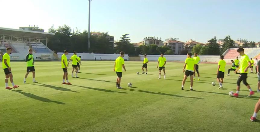 2021-2022 futbol sezonunda ilimizi 2’inci ligde temsil edecek olan Ispartaspor,